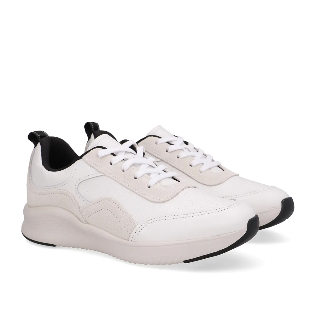 TENIS EM COURO