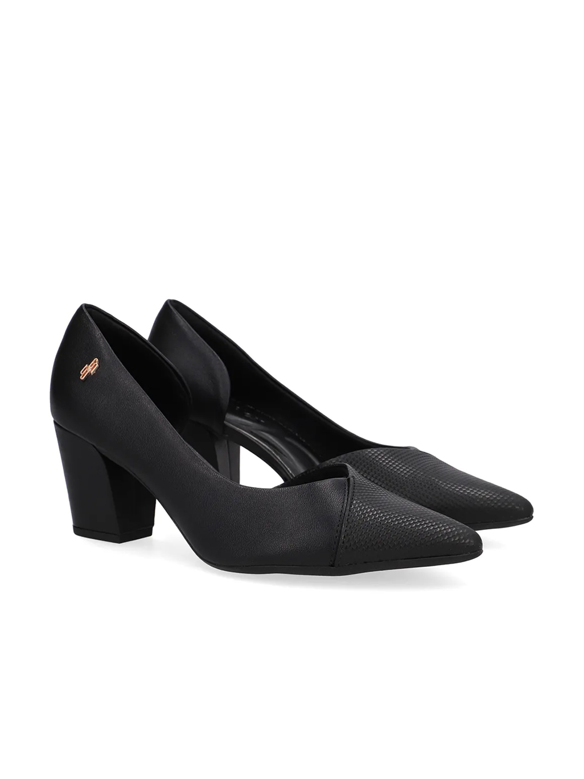 SCARPIN EM COURO