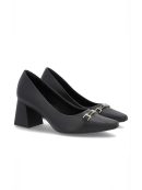 SCARPIN EM COURO