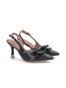 SLINGBACK EM COURO