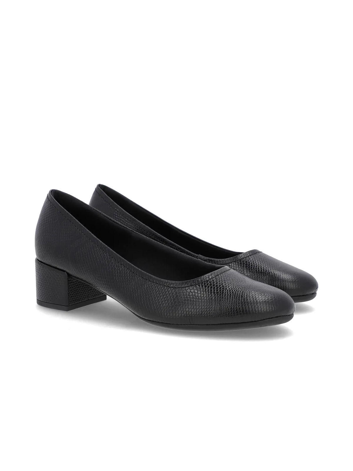 SCARPIN EM COURO