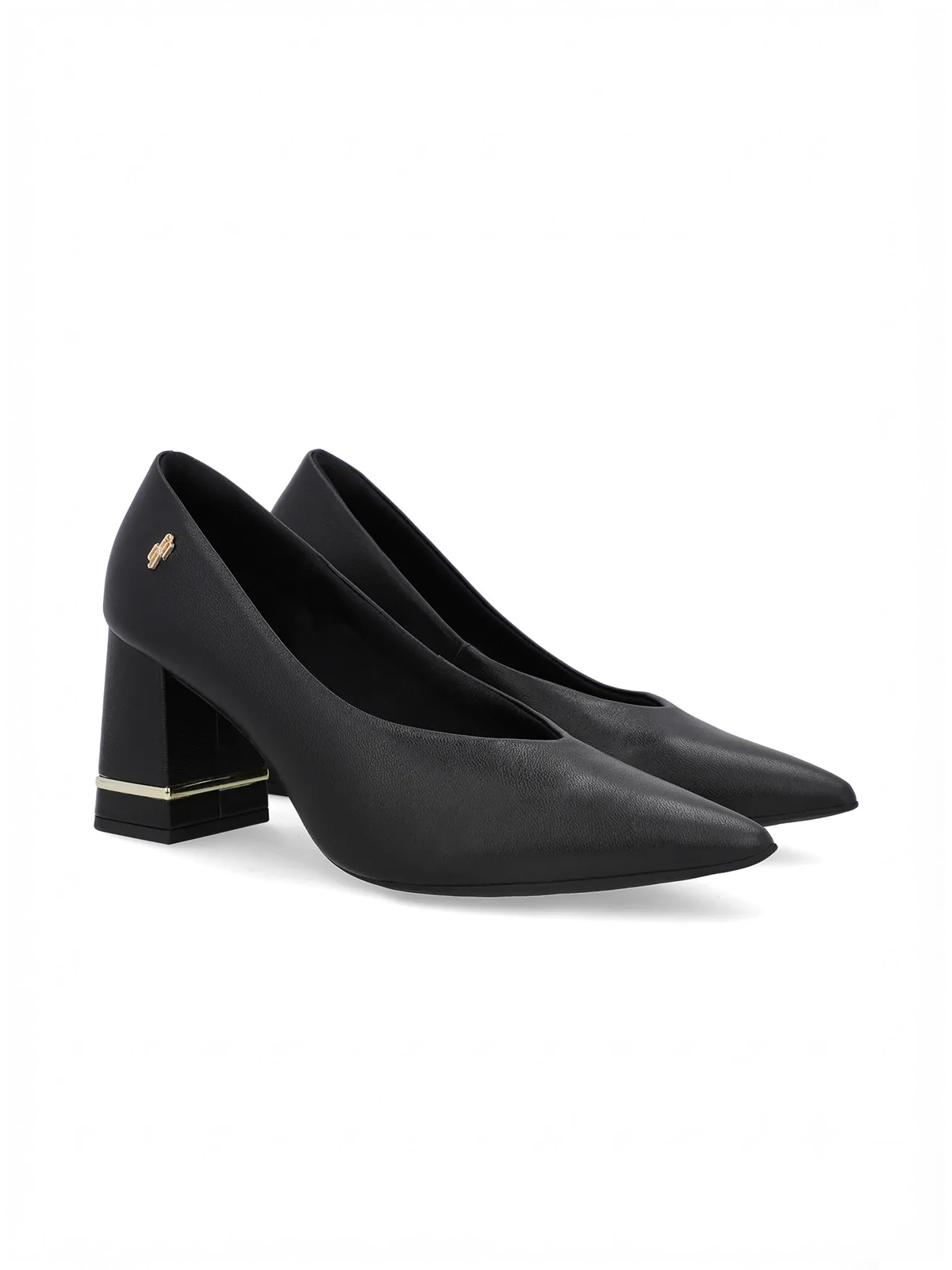 SCARPIN EM COURO