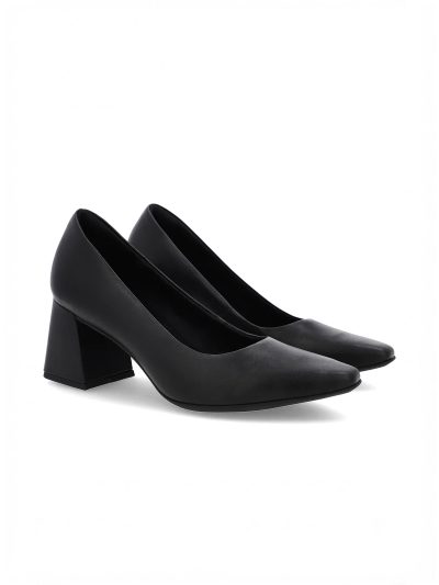 SCARPIN EM COURO