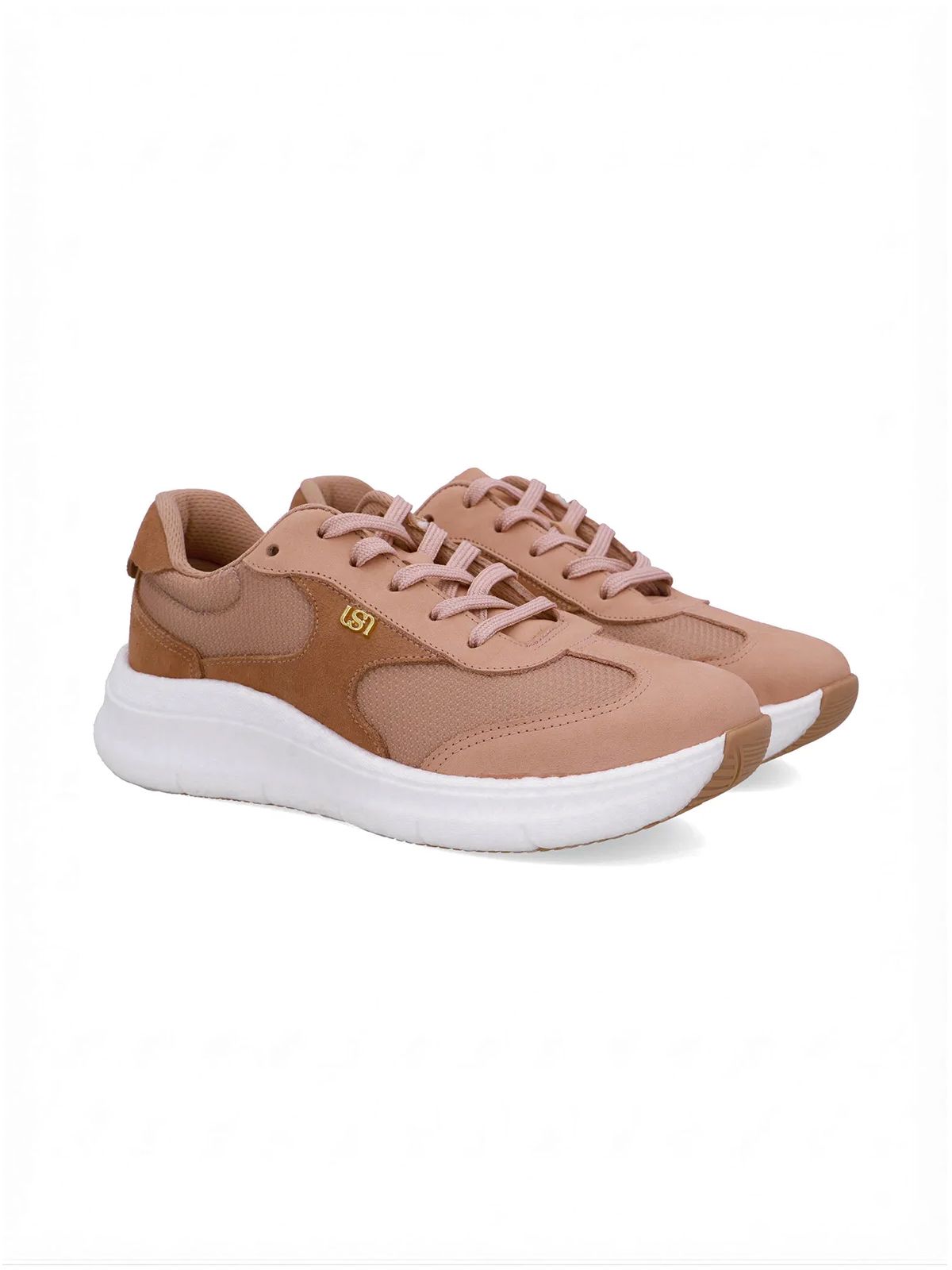 TENIS EM COURO