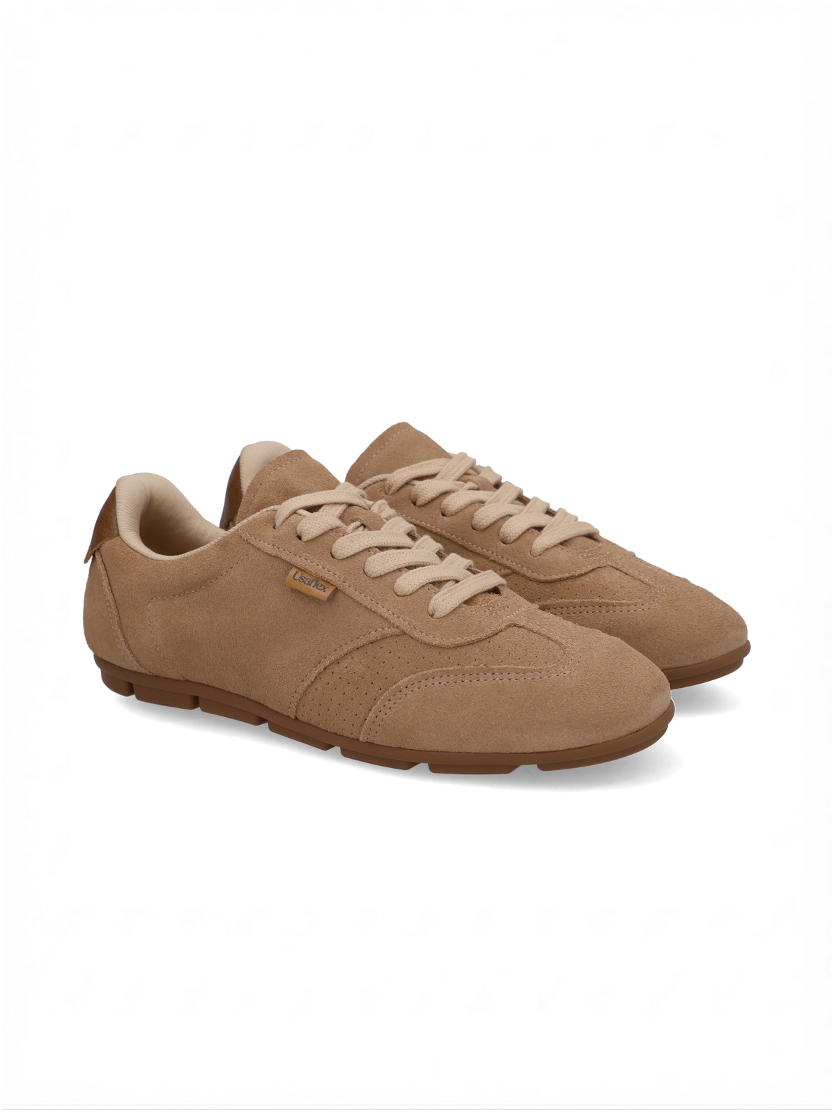 TENIS EM COURO